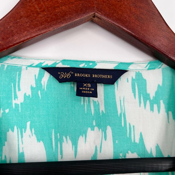 Brooks Brothers 346 Womens Sz XS Teal Green Beaded Tropical Blouse Shirt Top - Picture 2 of 10